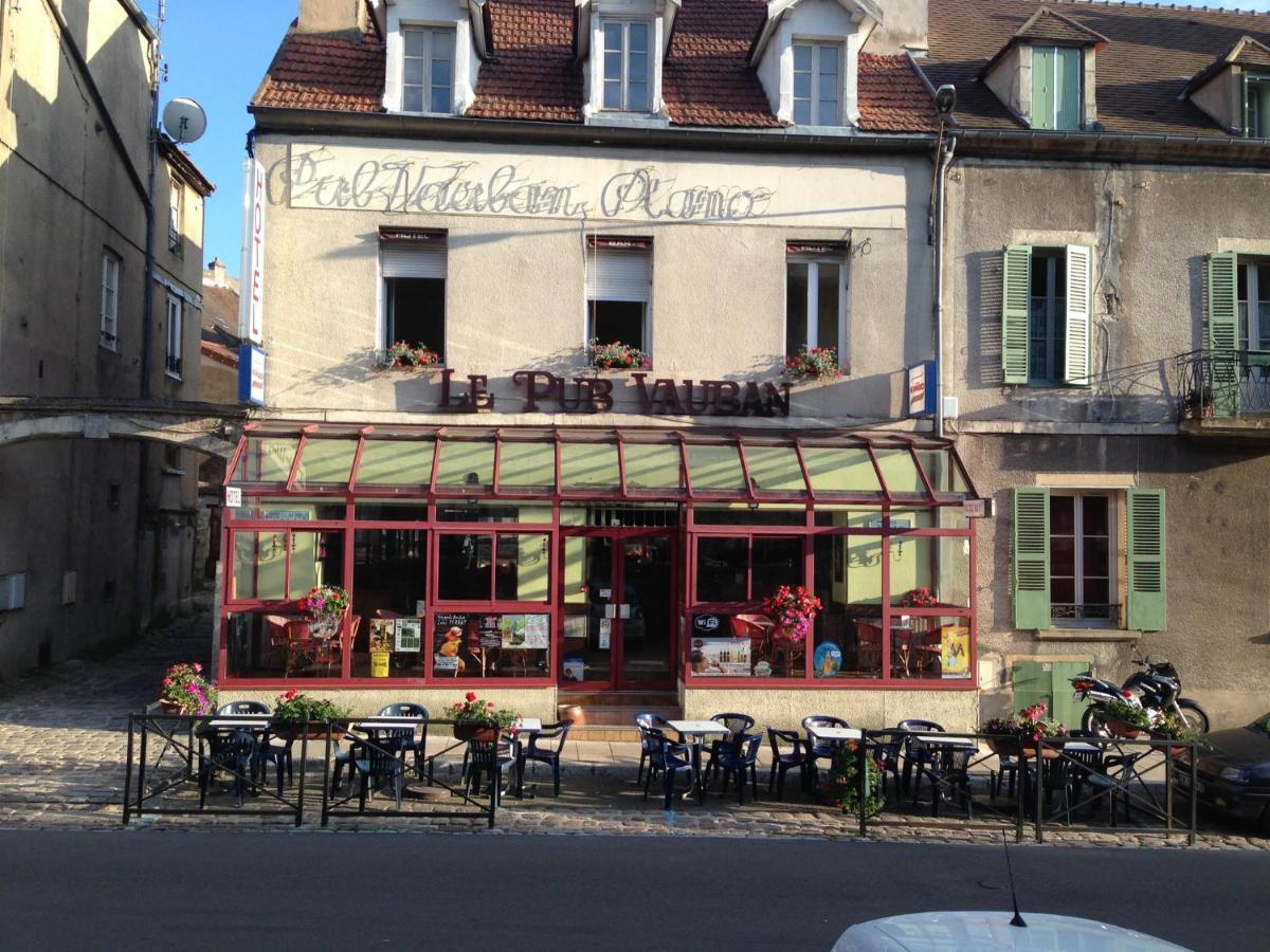 Pub Vauban Terreaux Hotel Avallon Exterior photo